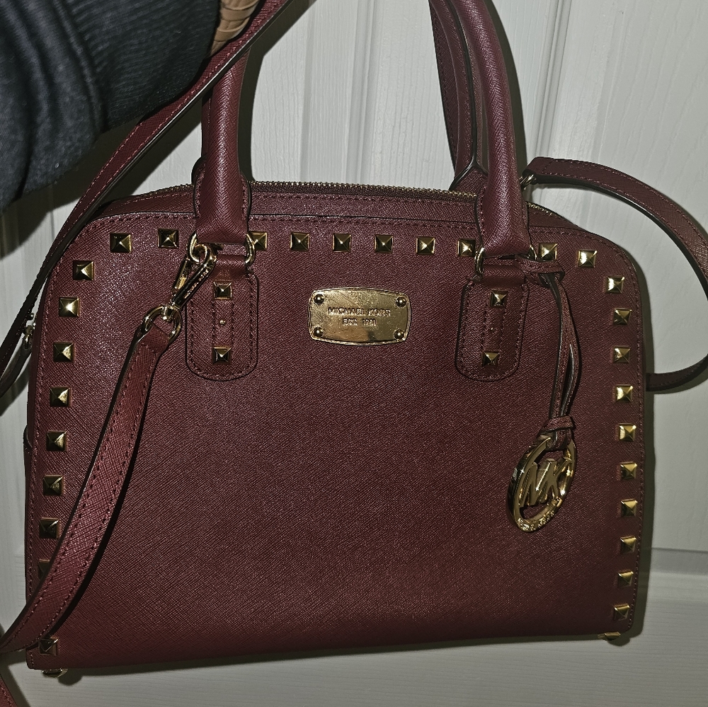 Michael Kors Purse - Picture 7 of 9